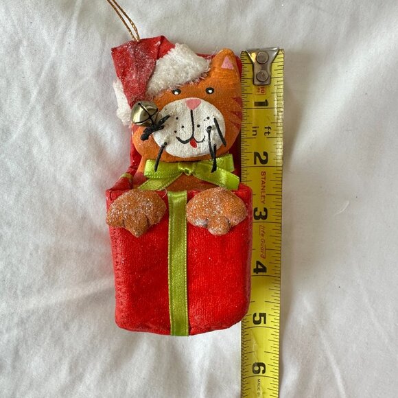 Christmas Cat Gift Ornament - Picture 11 of 12